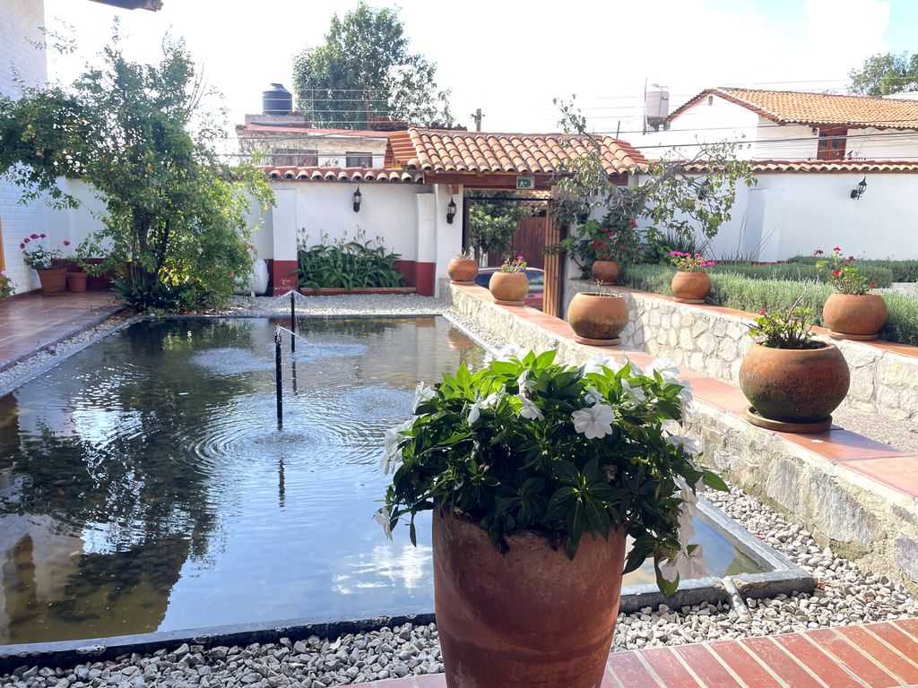 EXCELENTE HOTEL EN VENTA, UBICADO EN EL CENTRO DE TAPALPA