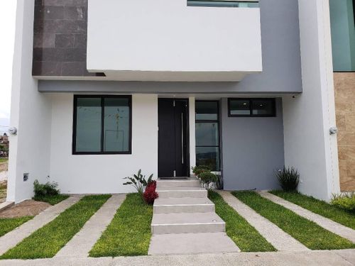 Casa en Venta en Zapotlanejo Centro