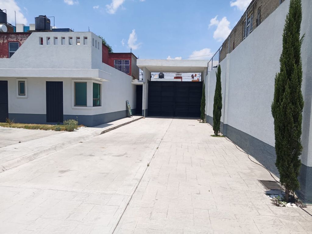 Venta casa en San Lorenzo Tepaltitlan.