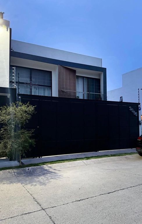 Casa en Venta Paisajes del Tesoro. $7,700,000