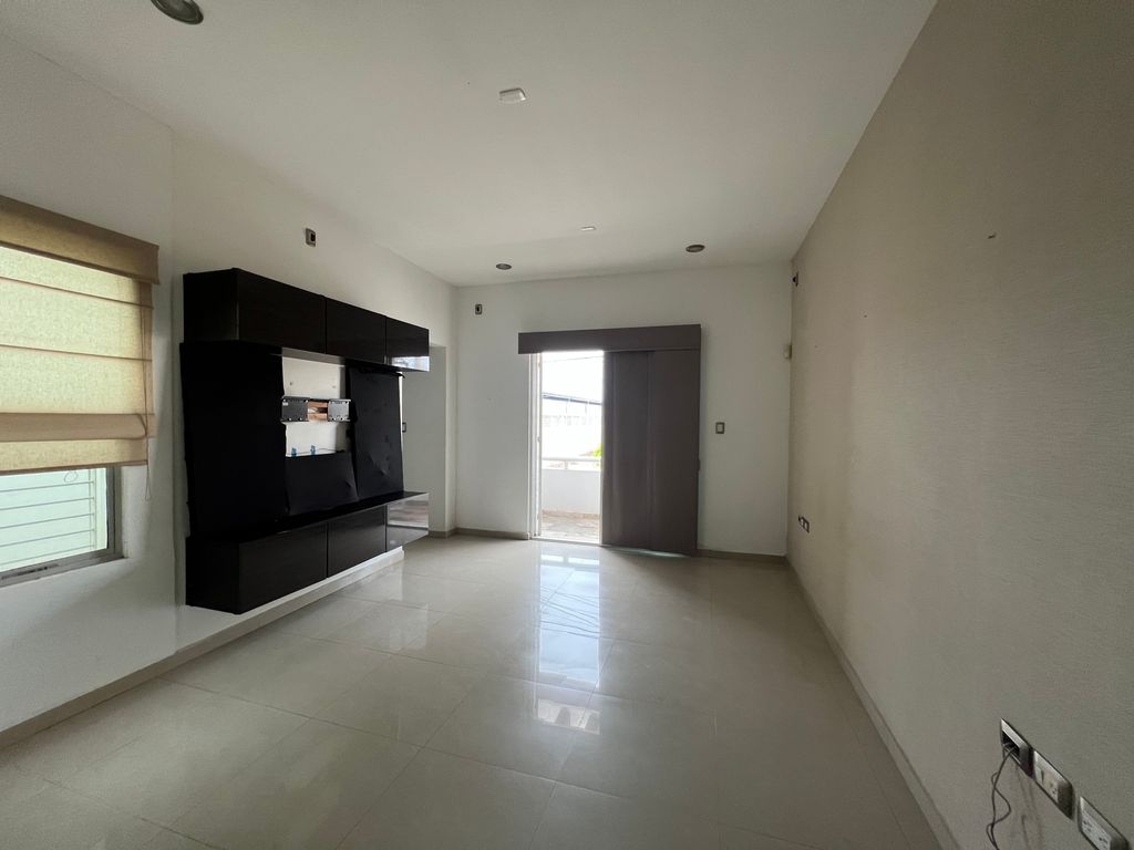Casa en Renta cerca de Aley Del Valle Arropuerto