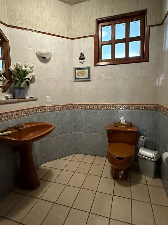 CASA EN RENTA IDEAL PARA OFICINA A PUERTA CERRADA