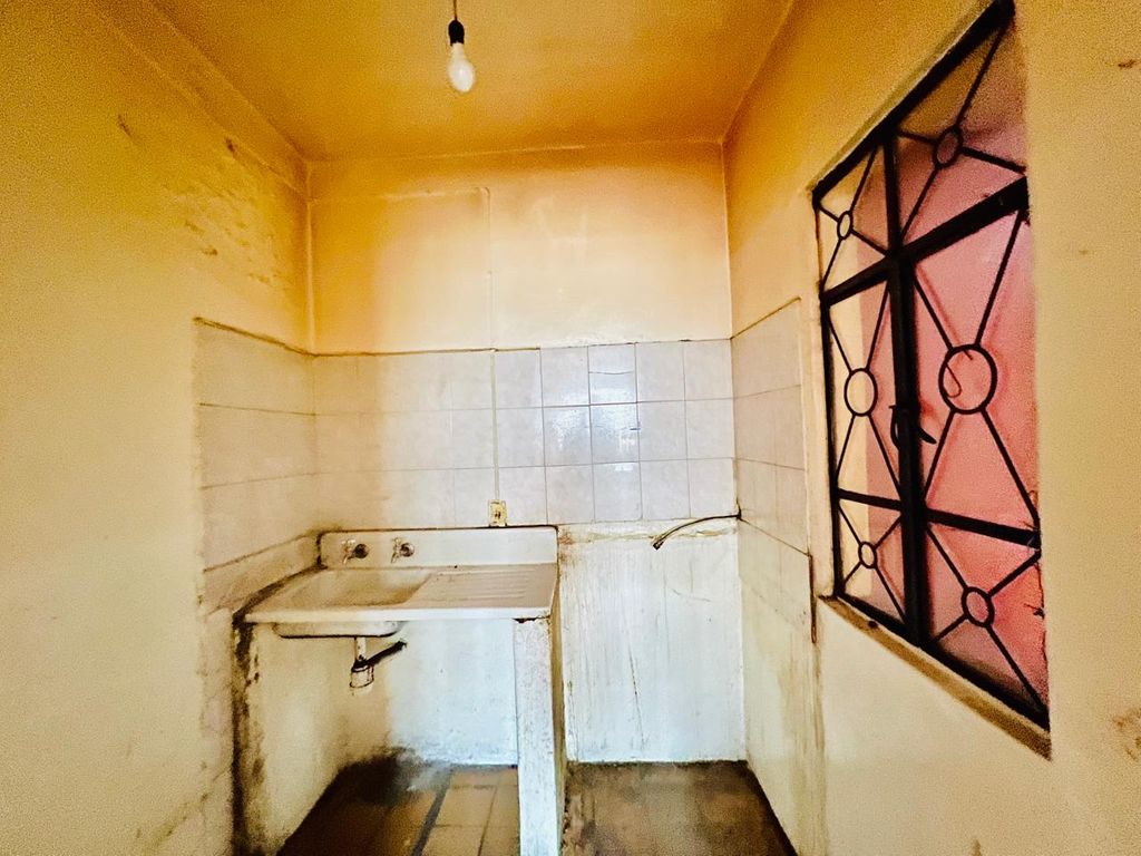 Casa En Venta En Colonia El Retiro, Guadalajara