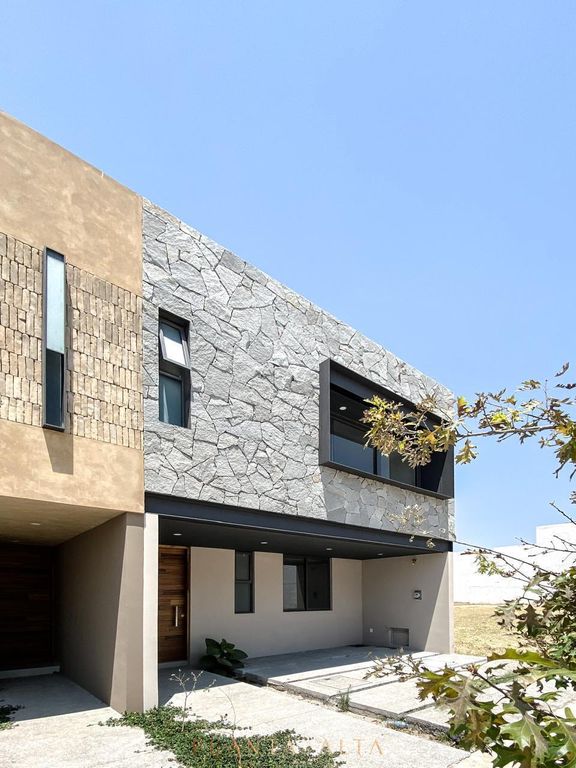 Casa en venta a estrenar, Punto Sur Este