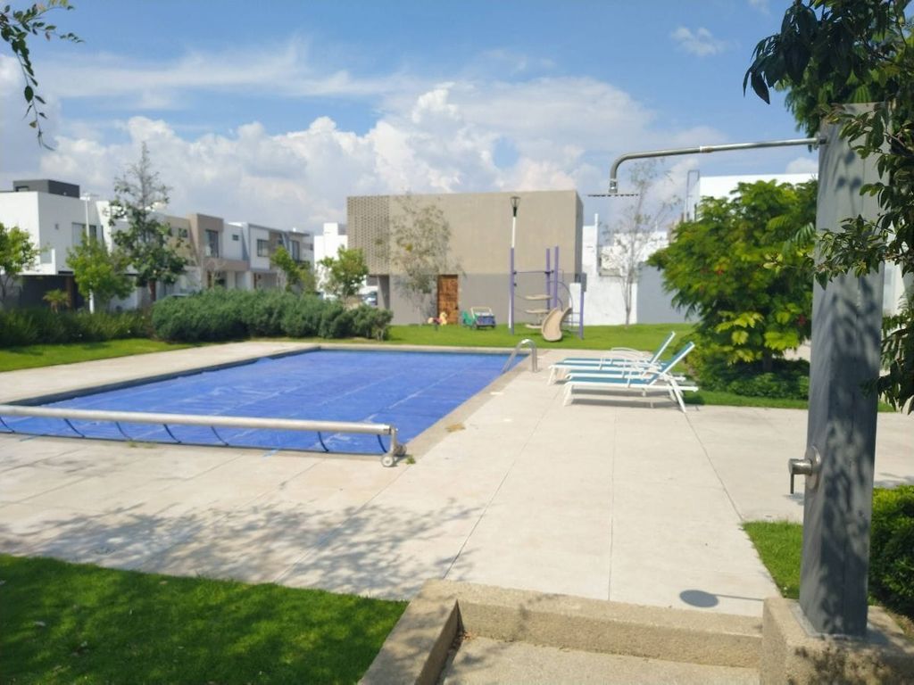 Casa en venta en fraccionamiento Adamar, Tlajomulco de Zúñiga