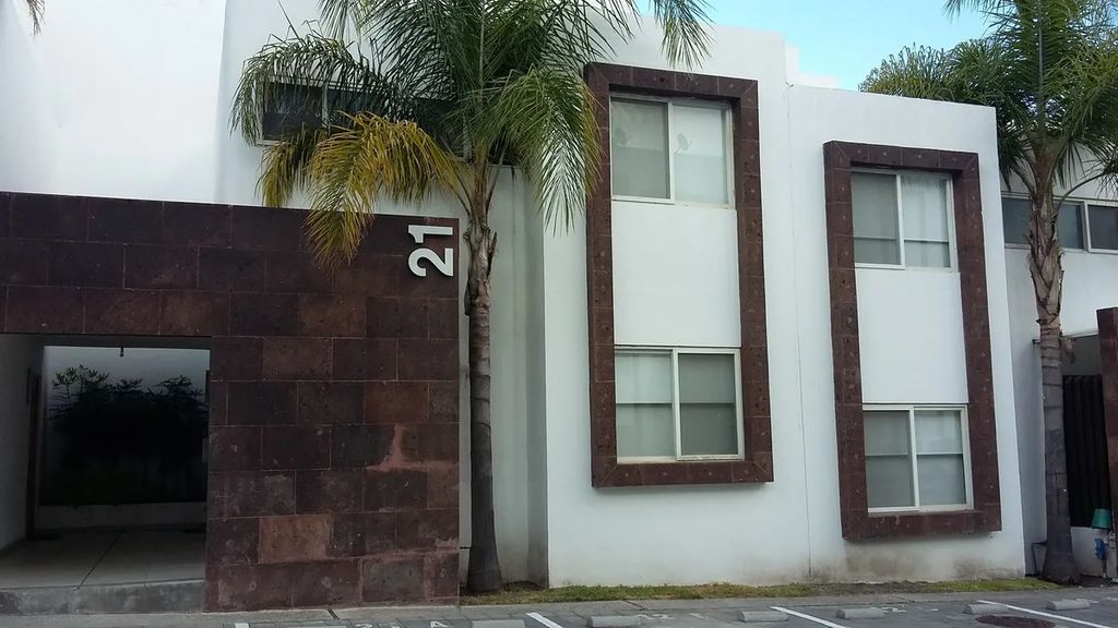 Casa Renta Santa Fe Juriquilla. Amueblada