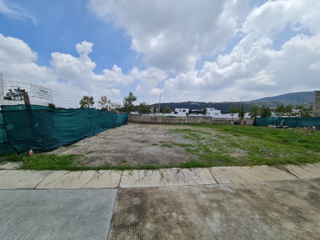 Terreno En Venta En Los Robles Residencial