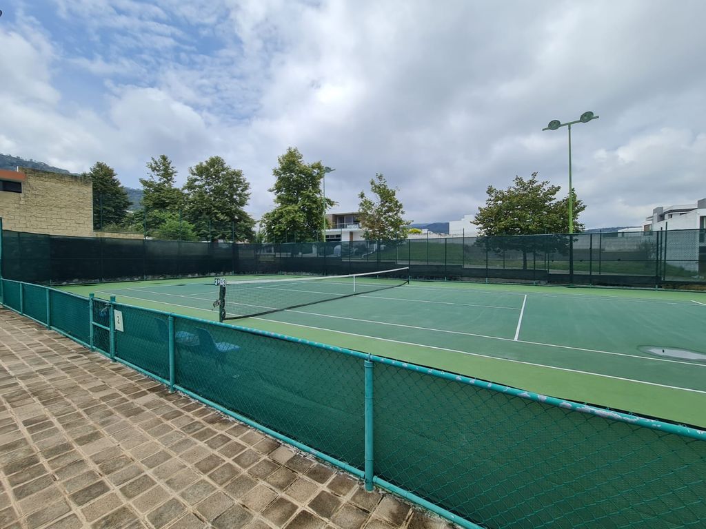 Terreno En Venta En Los Robles Residencial