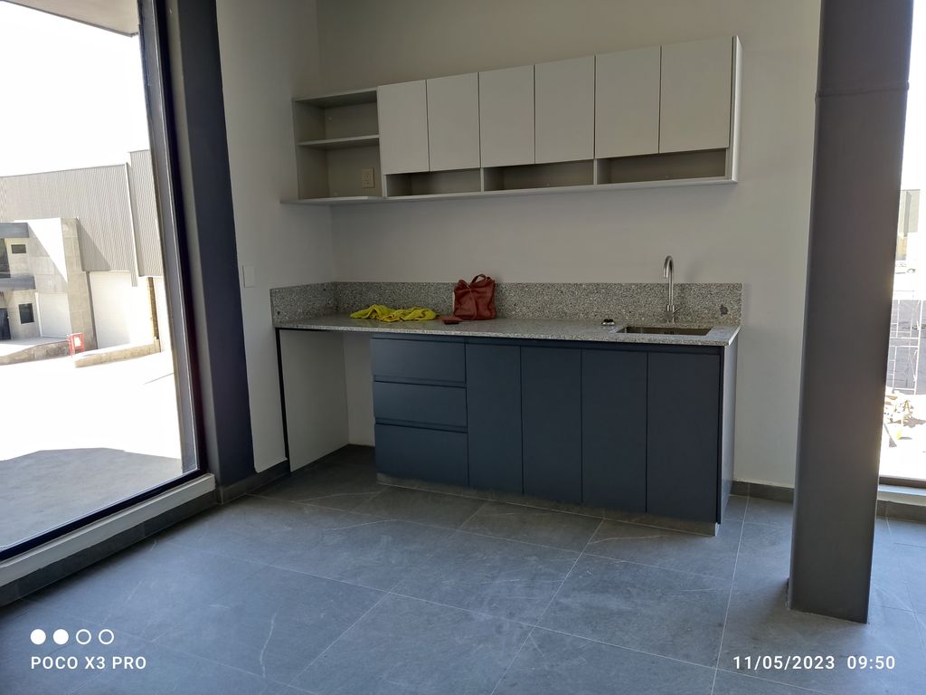 RENTA  DE BODEGA de 1,311 m2 EN PARQUE INDUSTRIAL