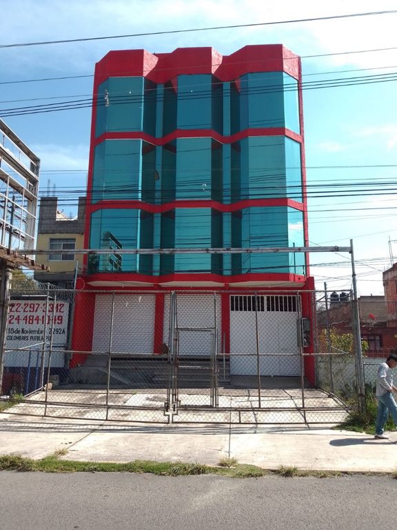 RENTO EDIF EN PUEBLA 4 NIV 4500MIL, 600M2