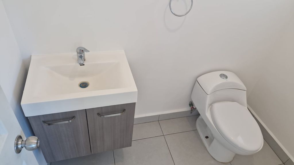 VENTA DE CASA EN ZAKIA 3 RECAMARAS  (VC186)