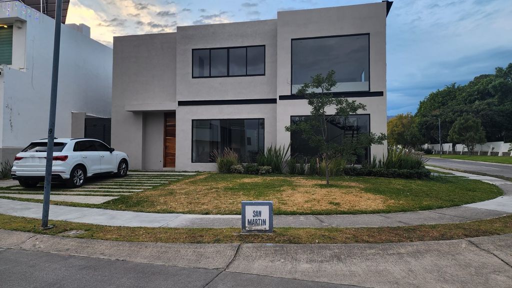 Casa Bosques Santa Anita Coto Arbolada Tlajomulco $ 8,200,000