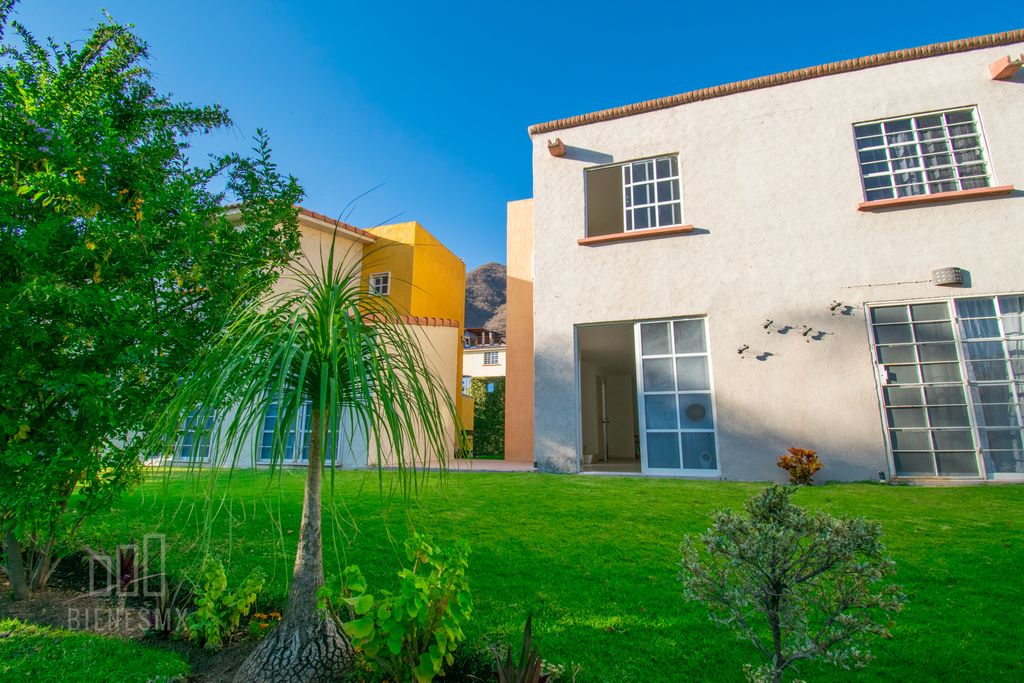 Casa en venta en Av.,Del,Lago, Senderos del lago, Jocotepec, Jalisco