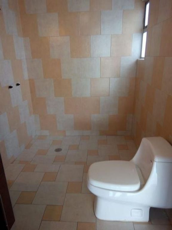 OFICINA RENTA EDIFICIO AV. ALFREDO DEL MAZO TOLUCA Wiggot