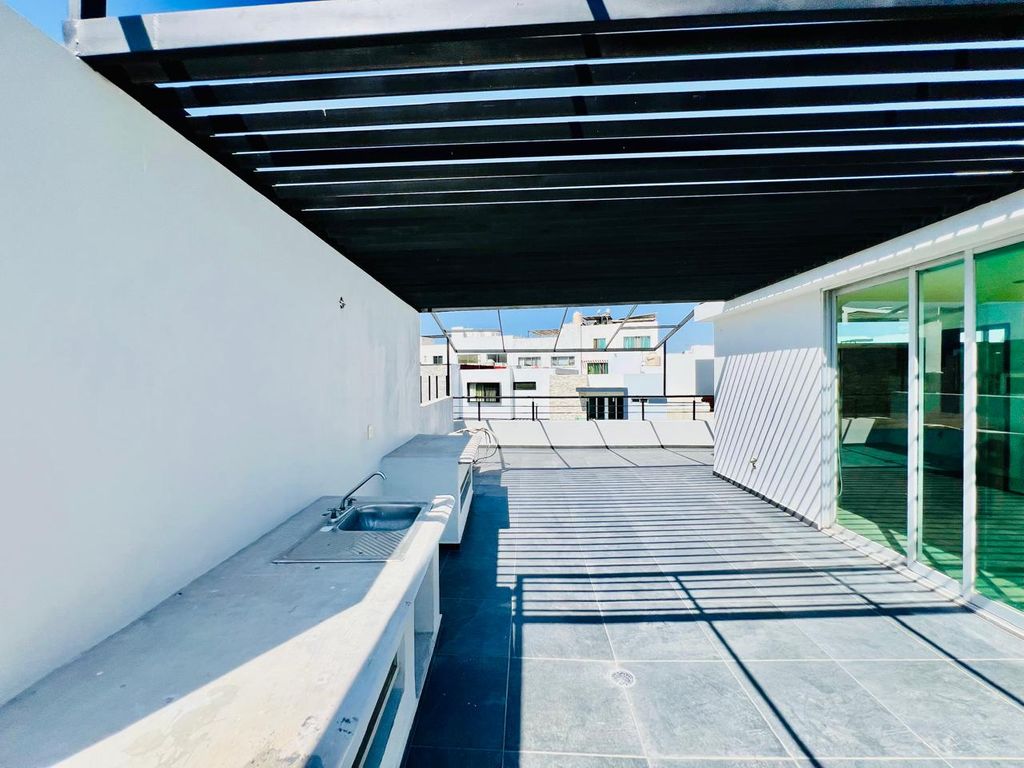 CASA EN VENTA EN VALLE IMPERIAL COTO BIZANTINO