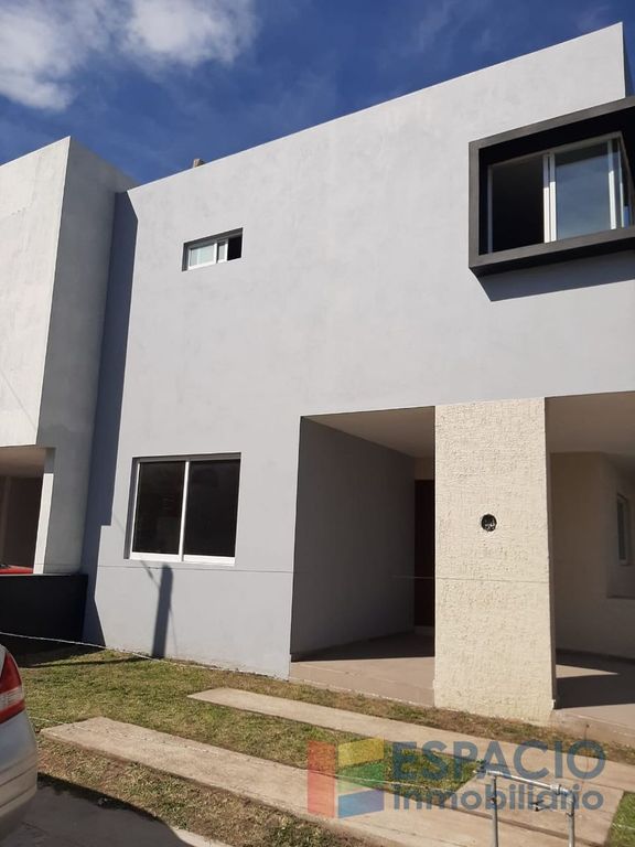 3 casas en venta en Fraccionamiento los olivos de tlaquepaque, Tlaquepaque,  Jalisco 