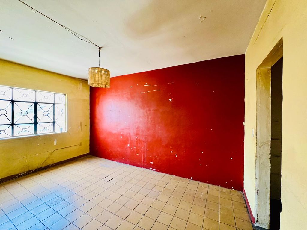 Casa En Venta En Colonia El Retiro, Guadalajara