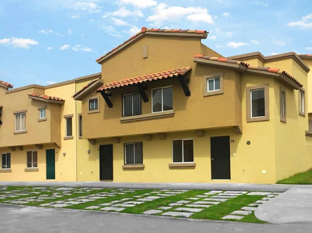 VENTA DE CASA 3 RECAMARAS REAL SOLARE   VC42