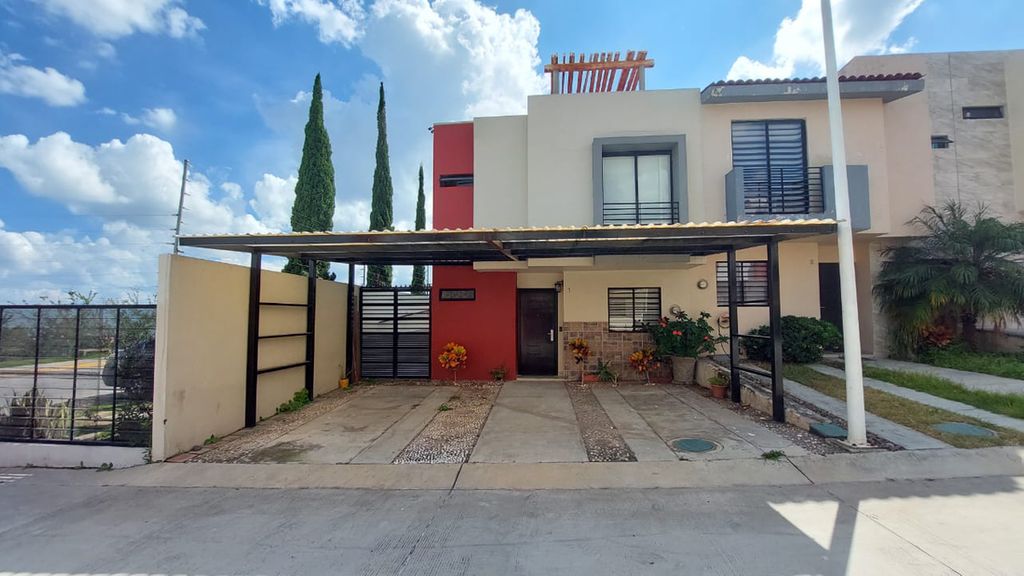 CASA EN VENTA EN FRACC. LAS TERRAZAS – TLAQUEPAQUE