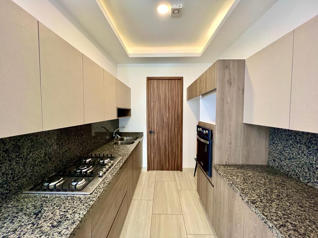 Departamento En Venta En Colomos