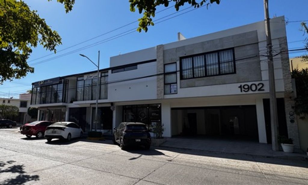 Departamento para habitar/Oficina/Consultorio con Cochera en La Campiña